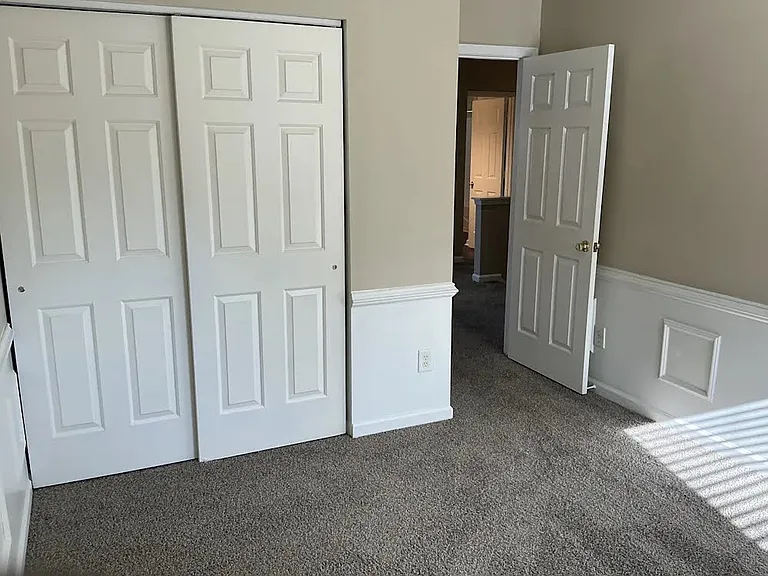 316 Rondelay Dr #1 — Photo 6