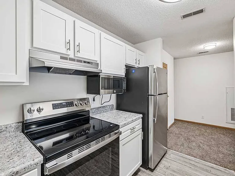 Northbrook Apartments — Photo 105