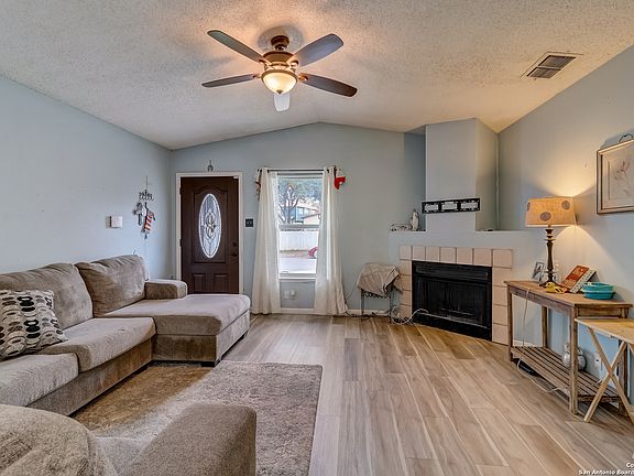 2nd image of 6006 Glacier Sun Dr
