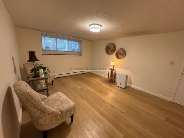 365 Faneuil St, Brighton, MA