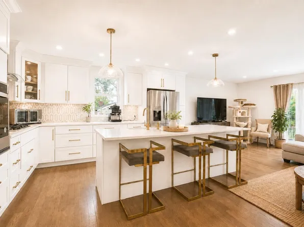 210 Alps Rd, Wayne, NJ 07470