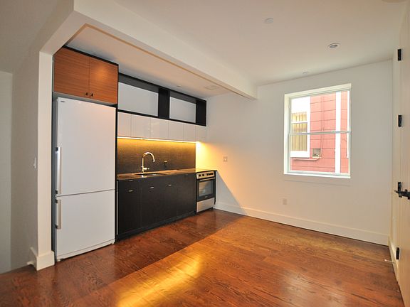 2nd image of 159 Winthrop St #Rr11