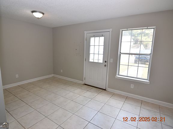 2nd image of 734 Morningside Ln