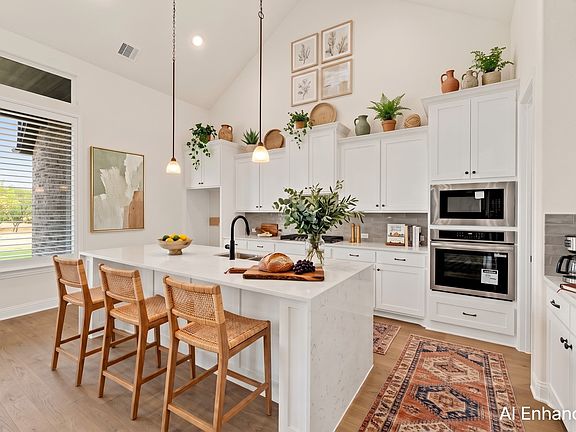 4th image of 2050 Wilson St