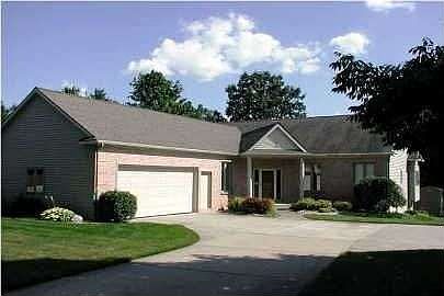 1st image of 482 Bayview Ct