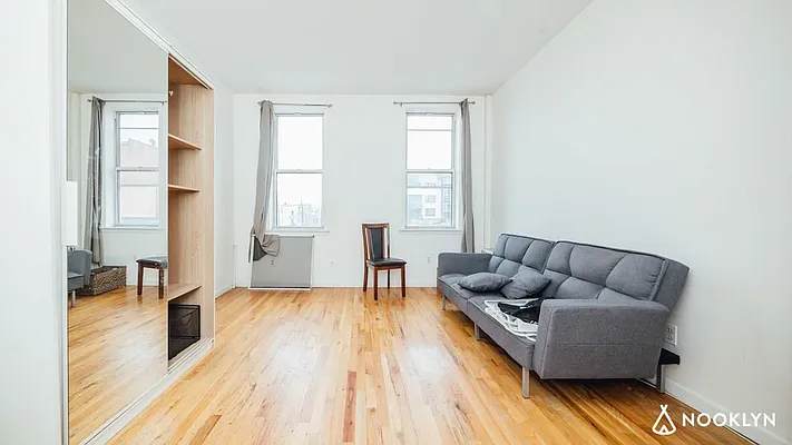 Rented by Nooklyn NYC LLC | media 6