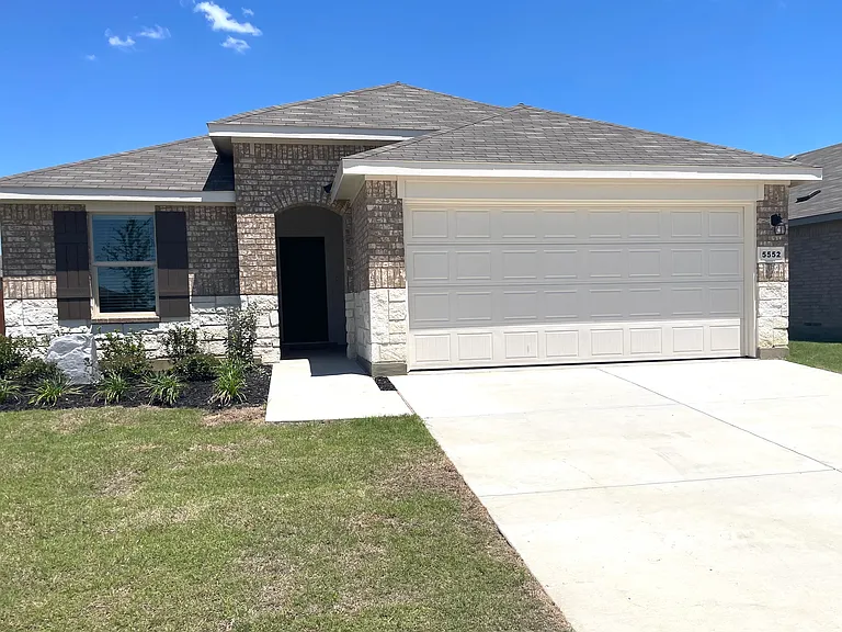 5552 Rollins Dr — Photo 24