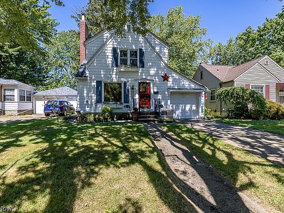 2nd image of 217 Courtland St