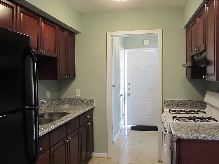 2208 Mission Hill Dr #102 — Photo 1