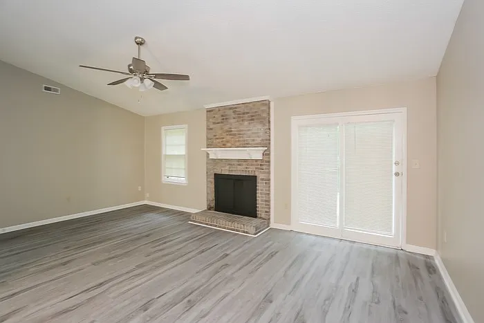7228 Walterboro Rd — Photo 3