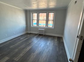 130 Garrett Rd