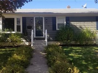 115 E View Ave, Cranston, RI 02920