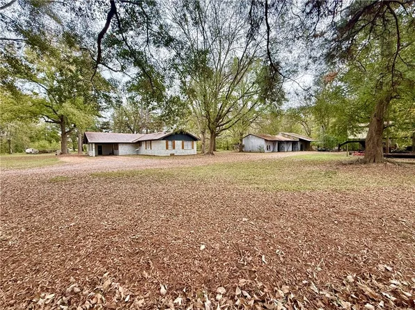 145 Bilbo Rd, Jonesville, LA 71343