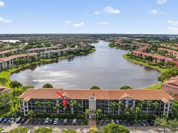 13800 SW 5th Ct APT 204M, Pembroke Pines, FL 33027