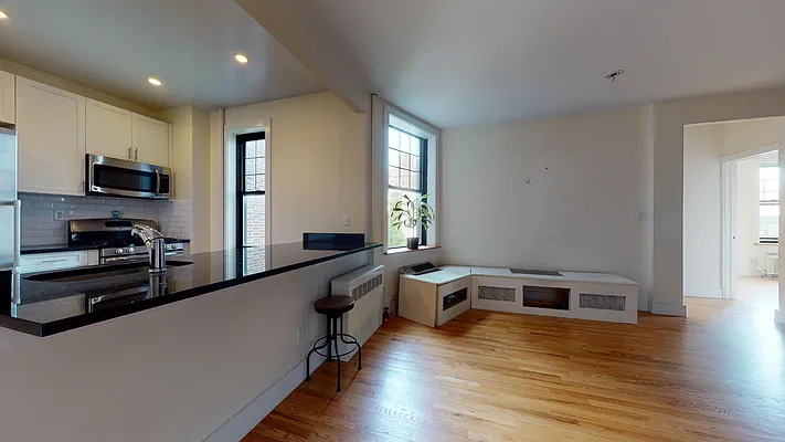 Rented by Bond New York | media 6