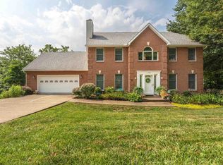 1005 Deerwood Dr, Morgantown, WV