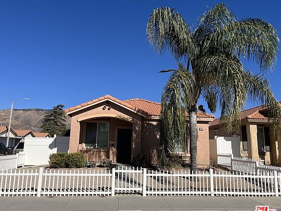 3rd image of 1095 Encanto Dr