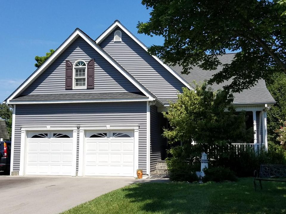 1st image of 304 Daladier Dr