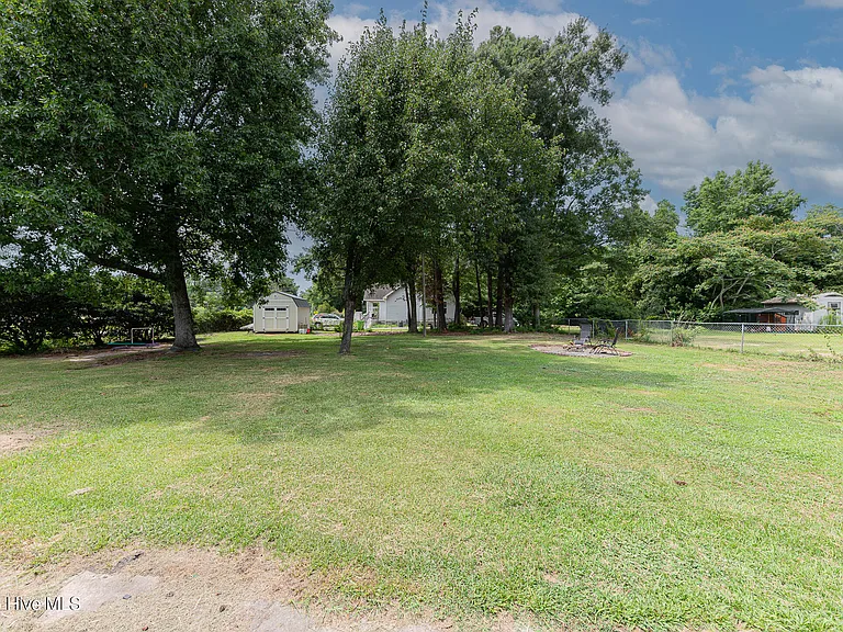670 Queens Creek Rd — Photo 34