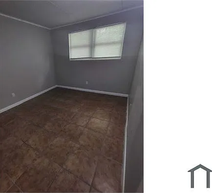2851 Sophia St #9 — Photo 6