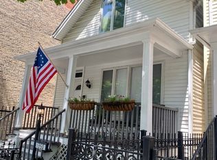 1350 W Webster Ave #2, Chicago, IL 60614