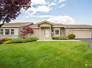 1380 Eastmont Ave UNIT 202, East Wenatchee, WA