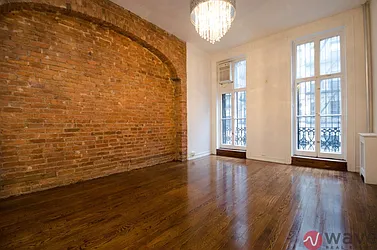 Rented by Wave Real Estate Group