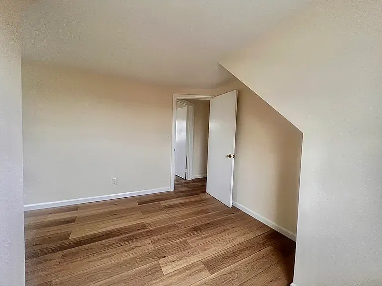 46 Leo Pl #2 — Photo 11
