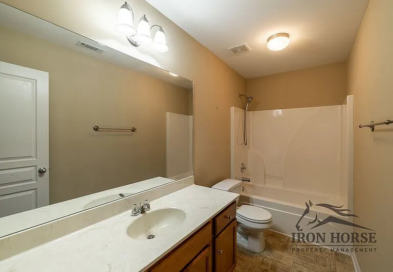 285 Finch Way — Photo 16