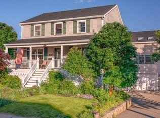 14 Vernon Ave, Hull, MA 02045