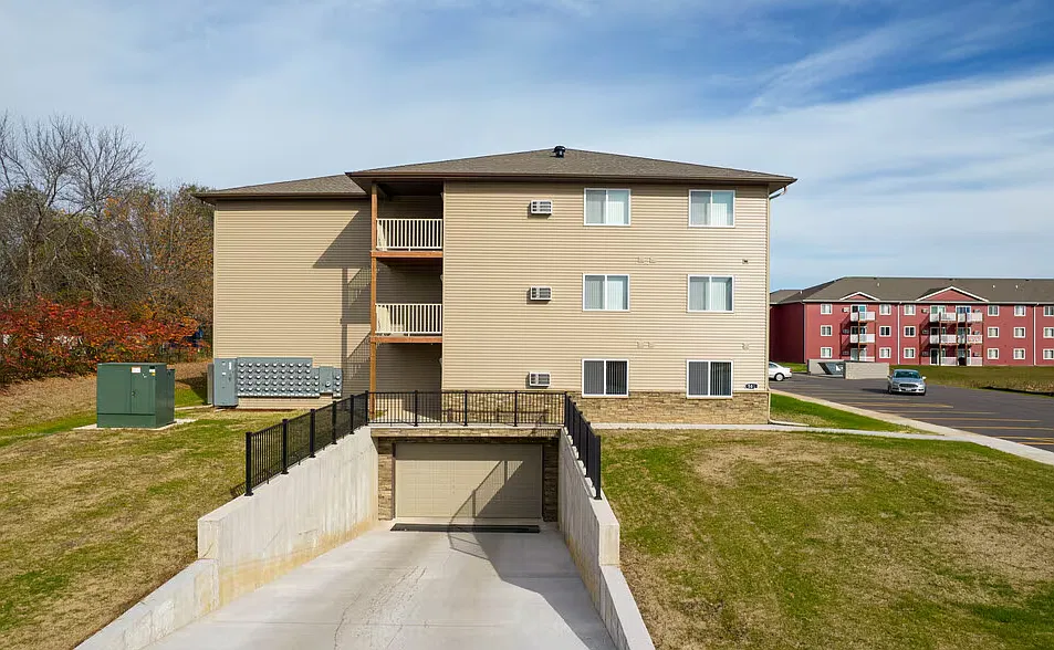 The Sands Luxury Apartments — Photo 2