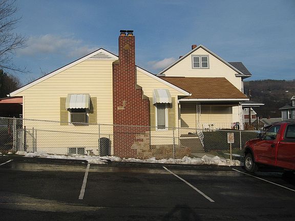 2nd image of 431 Vine St