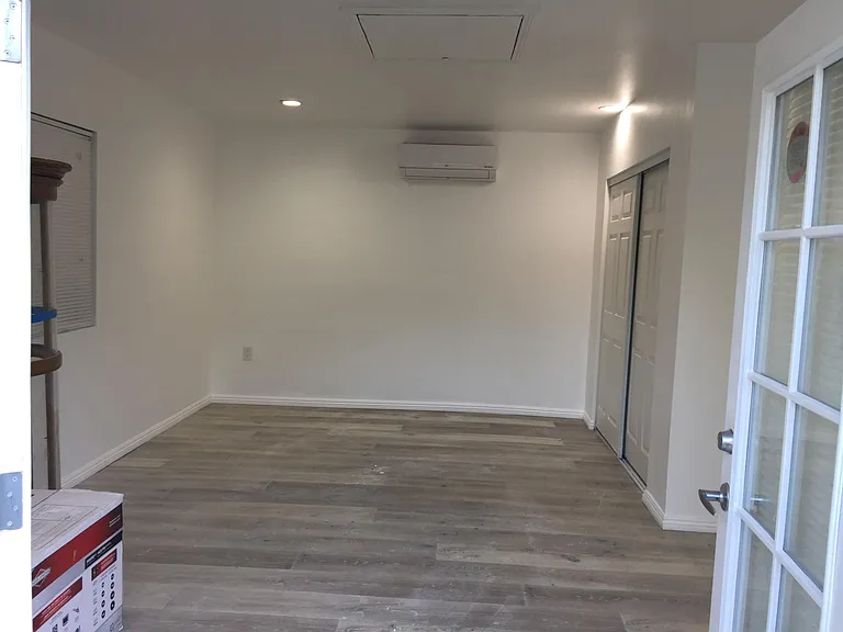 5038 Varna Ave — Photo 5