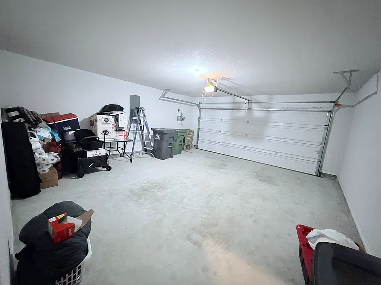 516 William Ct — Photo 34