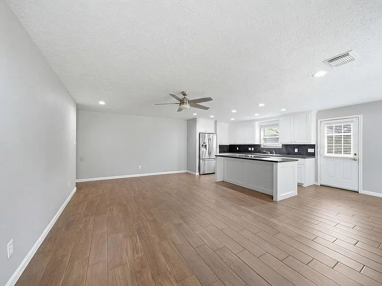 7019 Oak Bough Dr — Photo 6