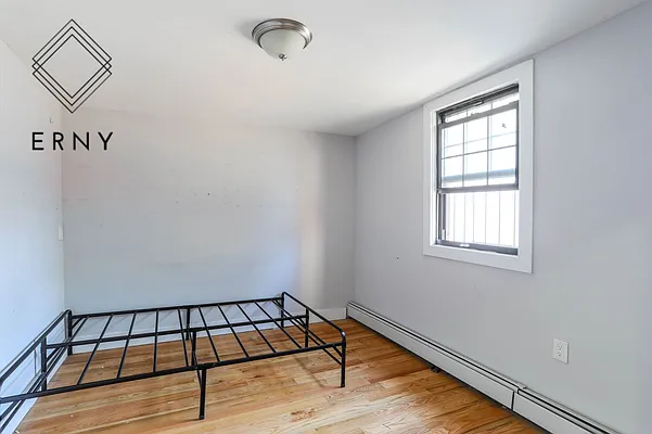 Rented by ERNY LLC | media 6