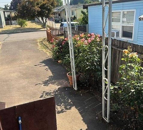 2nd image of 34185 El Roble Ave