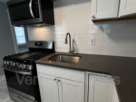 2nd image of 96 Walworth St #1