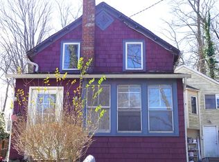 7 Murray Ct, Huntington, NY 11743
