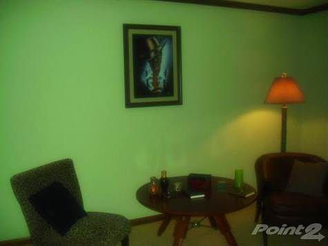 3rd image of 428 Burr Oak Ct