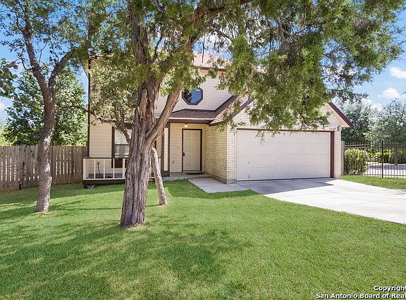 2nd image of 10327 Silverbrook Pl