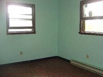 5th image of 38 Vesey Dr