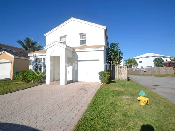 3395 Chickee Ln, Pompano Beach, FL 33063