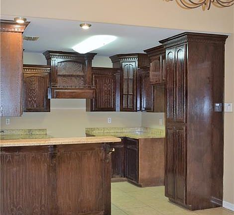 4th image of 2305 N Opal St