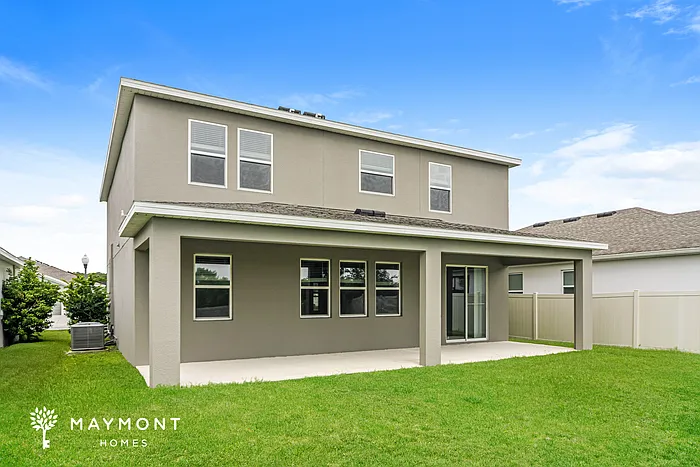 1693 Chatsworth Cir — Photo 3