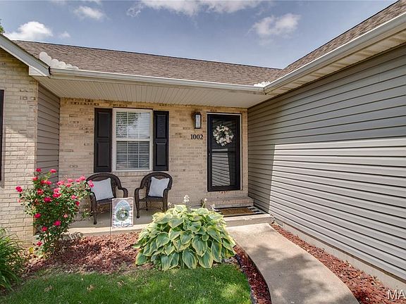 5th image of 1002 Lillian Ct