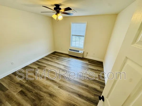 27038 State Highway B #109, Marble Hill, MO 63764