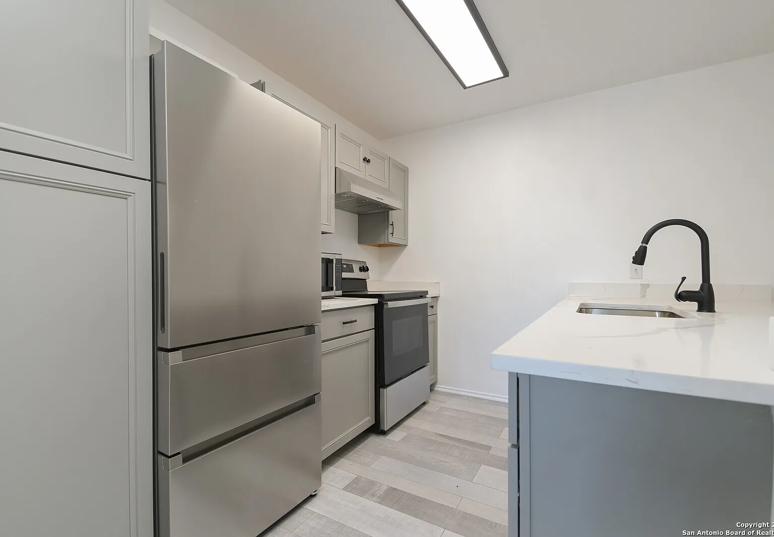 10527 Perrin Beitel Rd Unit D208 — Photo 4
