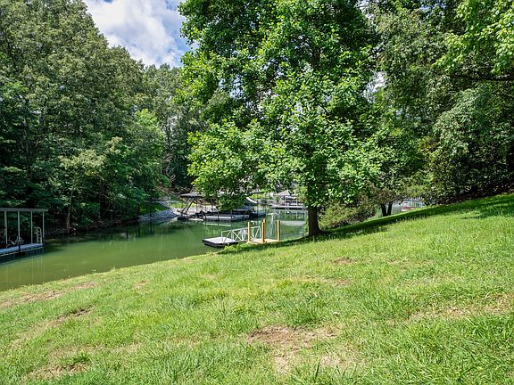 2nd image of 0 Crestfield Cir Lot 14