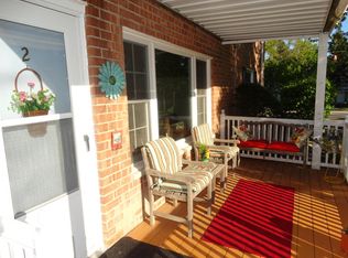 162 Heidel Rd, Thiensville, WI 53092